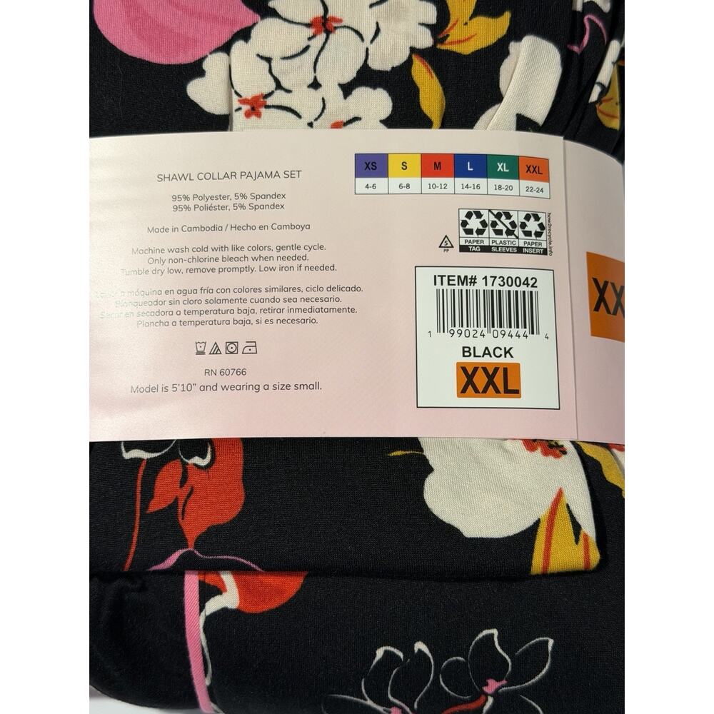 ROOM SERVICE Pajama Set Size XXL- Black- Floral- Shawl Collar- New - Picture 5 of 5